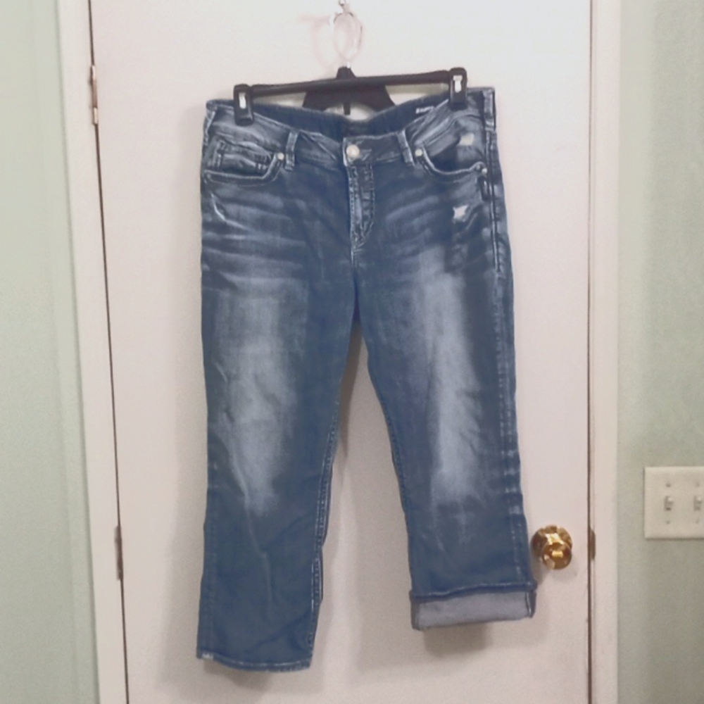Womens - Silver Capri Jeans - Suki Mid Capri - Size 16 -Distressed - Embroidered